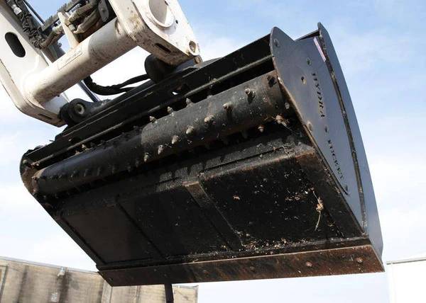 Hydra Bucket Power Rake - wnyDIRT.com Hydra Bucket Power Rake